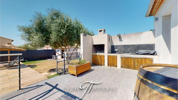 EN EXCLUSIVITE - 4 CHAMBRES - PANNEAUX SOLAIRES - THERMODYNAMIQUE - CLIMATISATION - GARAGE - PISCINE