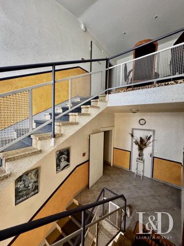 Ténement immobilier 800 m2 au bord du Rhône