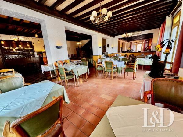 Ténement immobilier 800 m2 au bord du Rhône