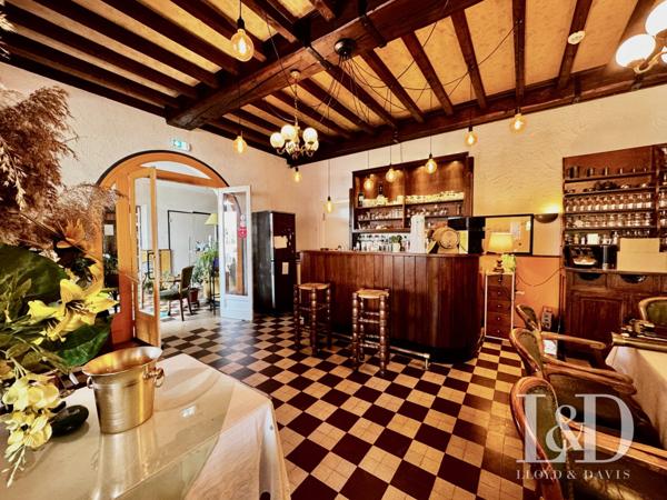 Ténement immobilier 800 m2 au bord du Rhône