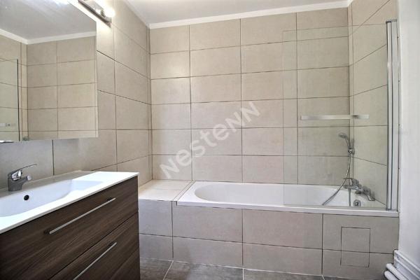 Appartement Courbevoie 3 pièces 77.04 m2