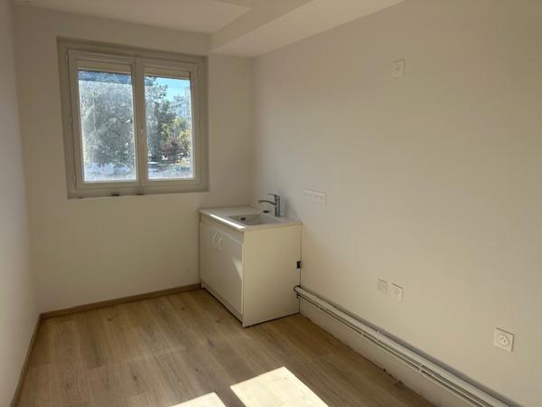 Royan (17200) 

CENTRE VILLE DE ROYAN & QUARTIER LE PORT