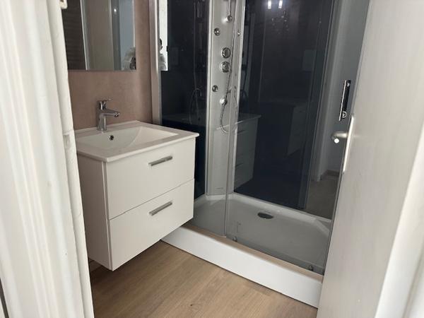 Royan (17200) 

CENTRE VILLE DE ROYAN & QUARTIER LE PORT