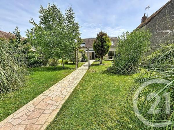Maison à vendre  4 pièces - 80 m 2   ARGENTAN  - 61
