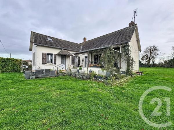 Maison à vendre  4 pièces - 80 m 2   ARGENTAN  - 61