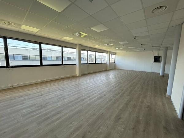 BUREAUX à LOUER de 191 m²