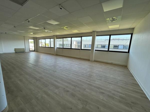BUREAUX à LOUER de 191 m²