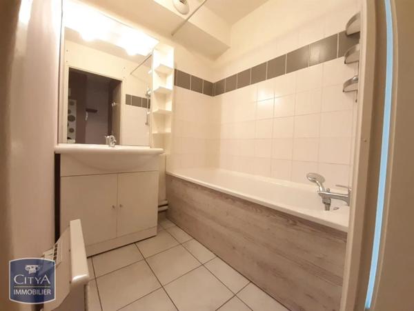 Appartement à louer 1 pièce 30.1m²