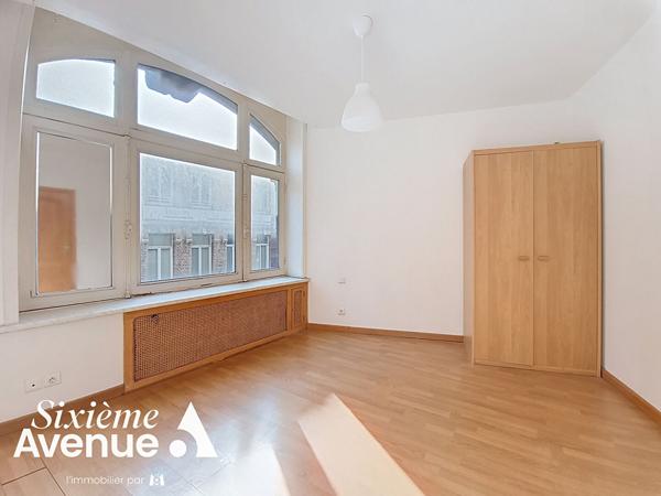 Appartement 3 pièces 153.86 m2