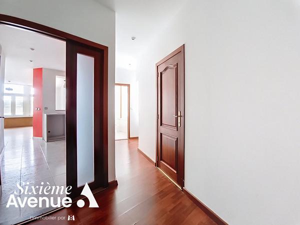 Appartement 3 pièces 153.86 m2