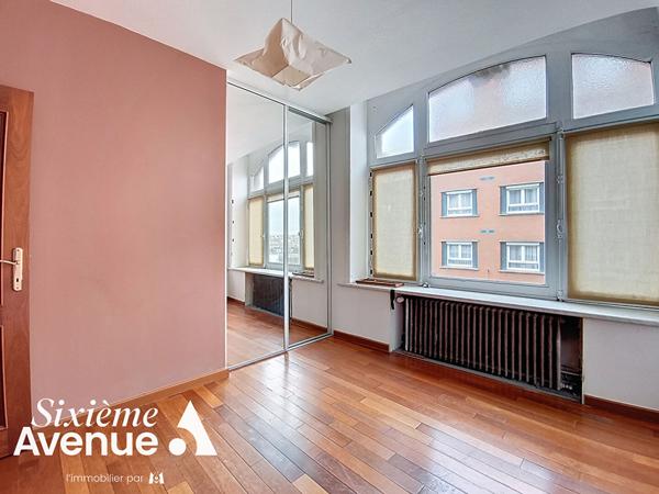 Appartement 3 pièces 153.86 m2
