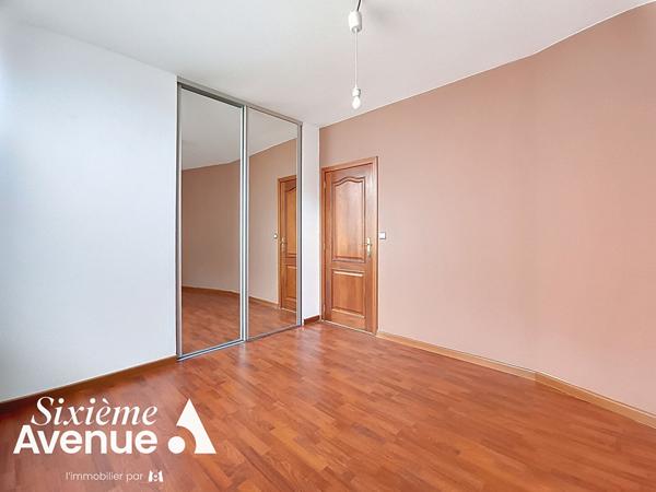 Appartement 3 pièces 153.86 m2