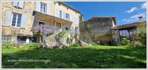 à vendre SAINT MAIXENT L'ECOLE (79) propriété P12 de 446 m² - Terrain de 2 152 m²