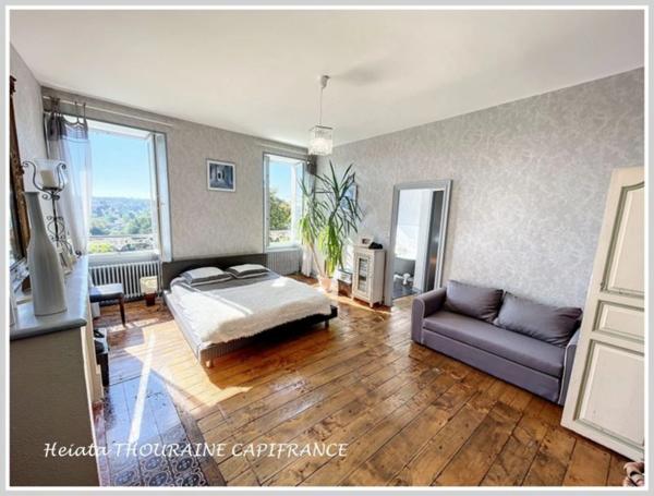 à vendre SAINT MAIXENT L'ECOLE (79) propriété P12 de 446 m² - Terrain de 2 152 m²