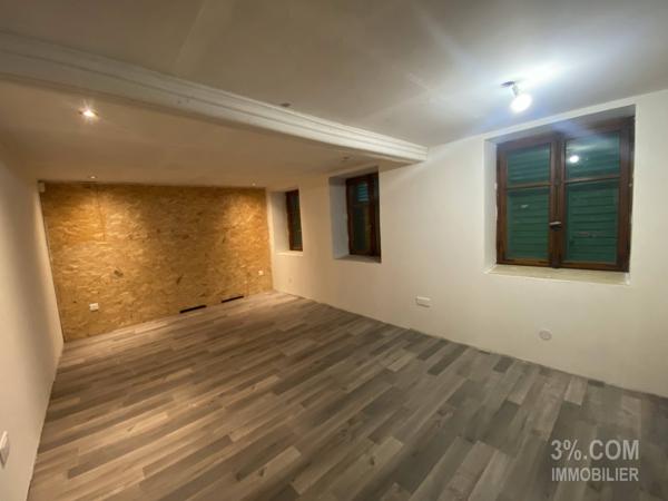 3%COM Maison alsacienne en cours de rénovation Hochfelden (67270)