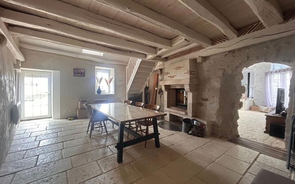 Maison à vendre    5 pièces •  Mer