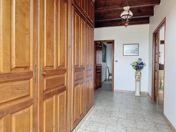 MAISON DE PLAIN-PIED À ALATA, SECTEUR TROVA .