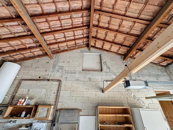 MAISON DE PLAIN-PIED À ALATA, SECTEUR TROVA .