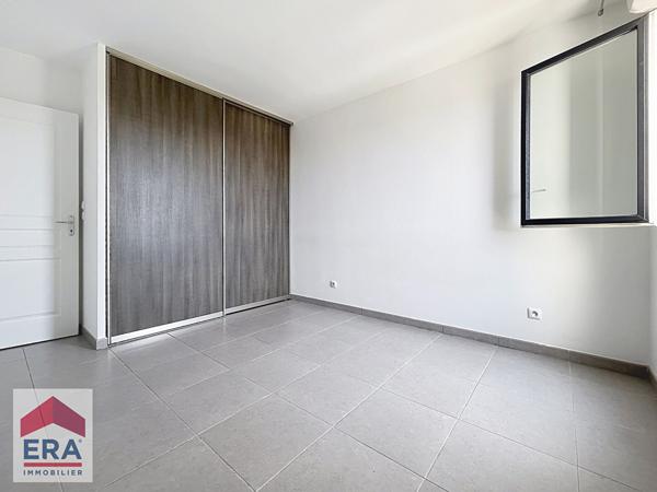 Marseille 14e  Haut du Merlan - T2 de 40 m² avec terrasse et 2 places de stationnement