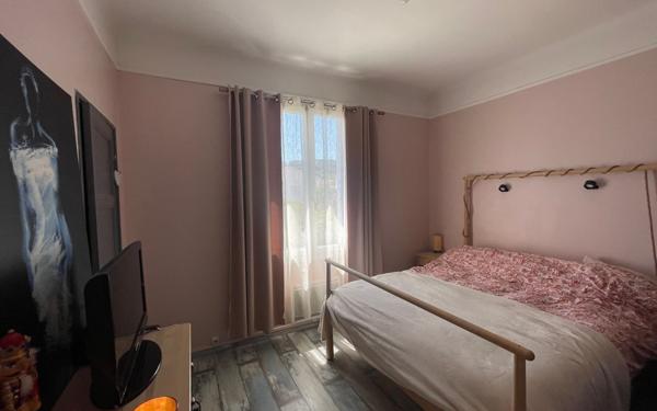 Appartement à vendre    3 pièces • 75 m2 La Seyne-sur-Mer