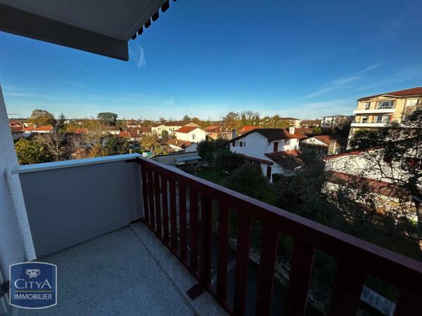 Appartement à louer 3 pièces 64.79m²