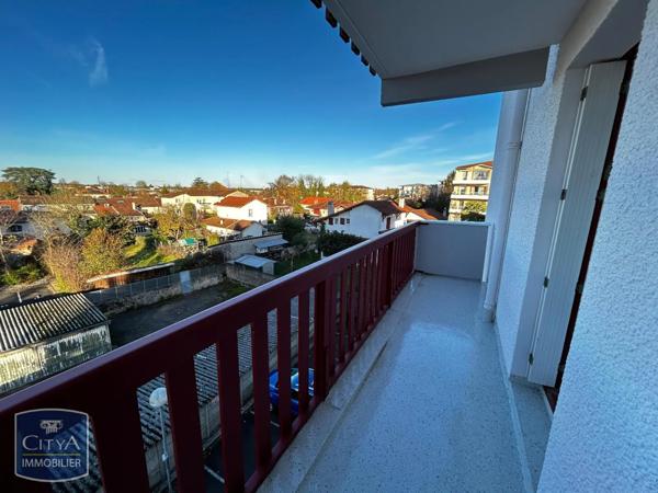 Appartement à louer 3 pièces 64.79m²