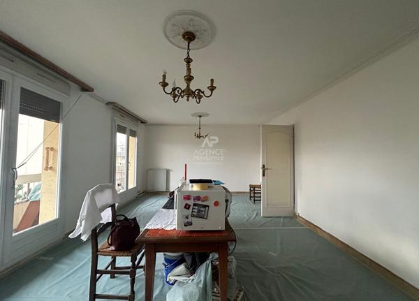 Appartement Poissy 4 pièce(s) 82.60 m2

Loyer 1 500 €/mois charges comprises **

- Ref : 8142