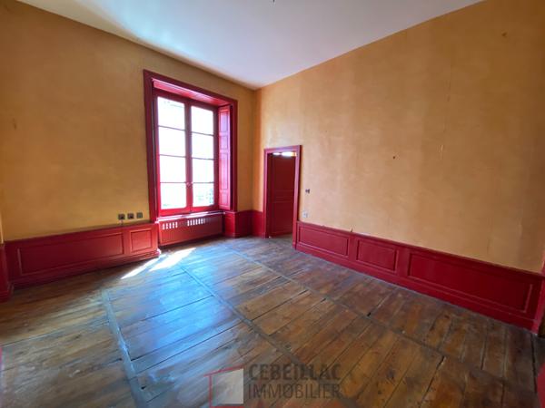Plateau Central ? Élégant appartement de 98 m² au charme de l'ancien