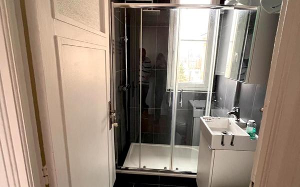 Appartement à vendre    2 pièces • 26 m2 Paris 16