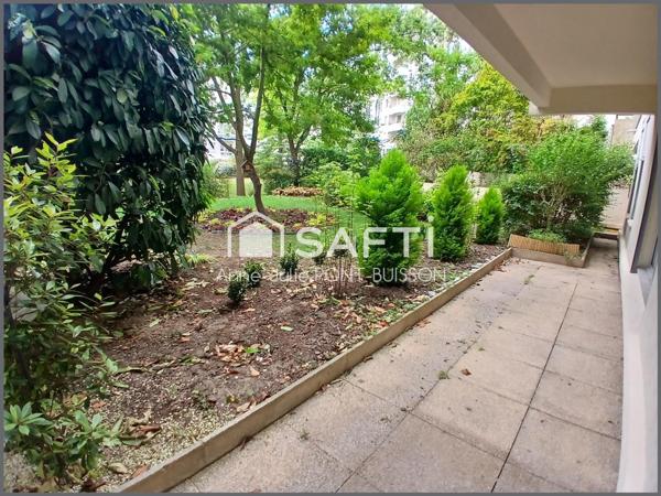 Rez-de-jardin avec terrasse