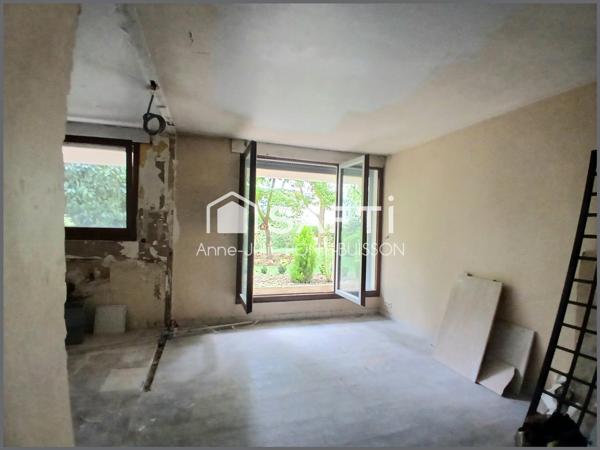 Rez-de-jardin avec terrasse