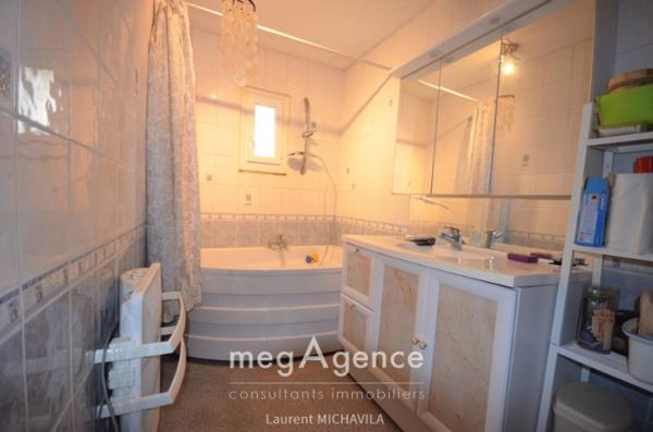 Maison à VILLENEUVE-LES-BEZIERS, 34420 - 5 pièces 85m²