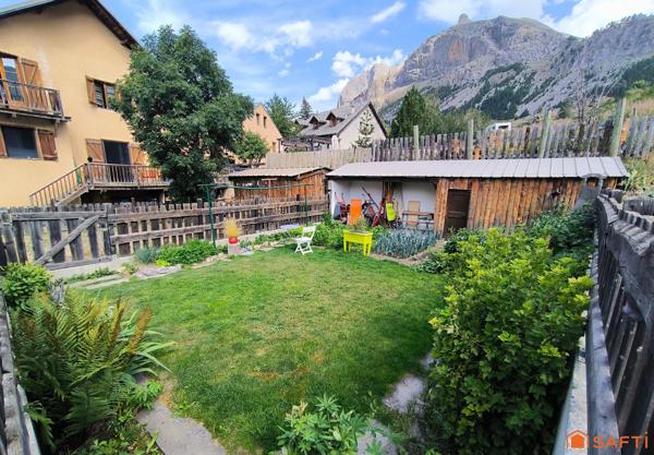 Maison T4 de village avec jardin/garage- le Monêtier-Les-Bains