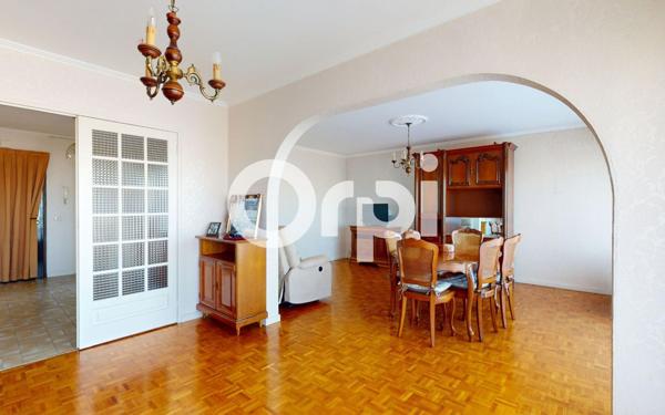 Appartement à vendre    3 pièces • 70,59 m2 Bron