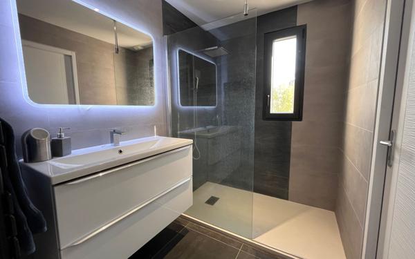 Maison à vendre    6 pièces •  Saint-Denis-en-Val