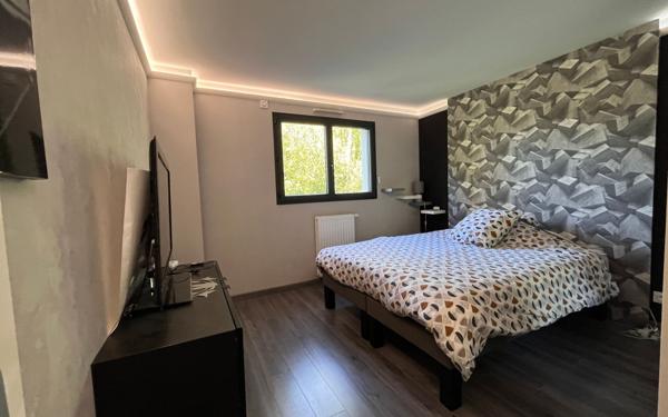 Maison à vendre    6 pièces •  Saint-Denis-en-Val