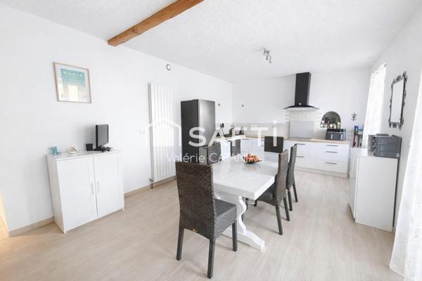 A Morette, maison mitoyenne de 137m² habitables.