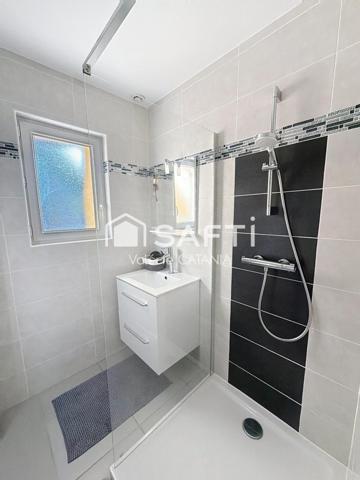 A Morette, maison mitoyenne de 137m² habitables.