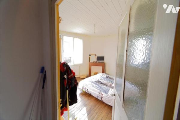 BOURG DE LATILLE - IMMEUBLE DE RAPPORT