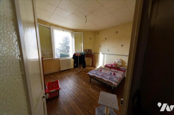 BOURG DE LATILLE - IMMEUBLE DE RAPPORT