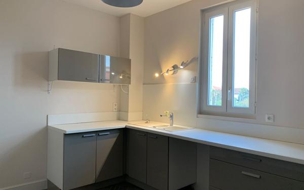 Maison à louer    7 pièces •  Bayonne