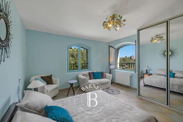 Cagnes-sur-Mer, Villa 4 Chambres -  215 m² à vendre