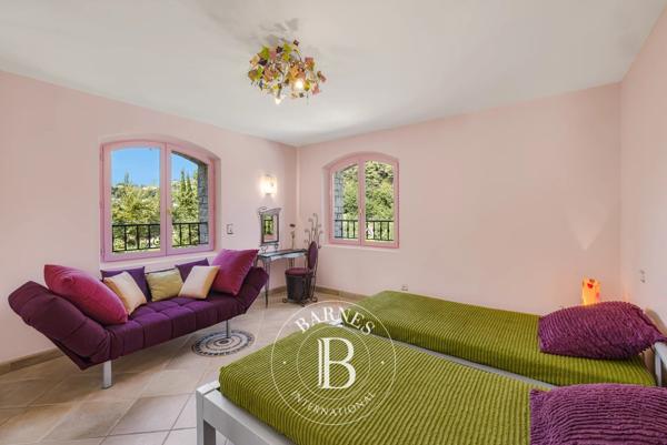 Cagnes-sur-Mer, Villa 4 Chambres -  215 m² à vendre