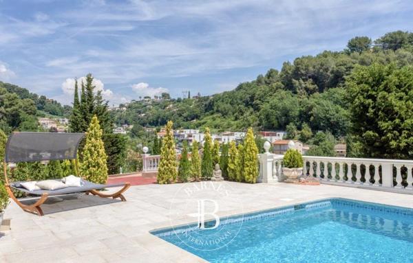 Cagnes-sur-Mer, Villa 4 Chambres -  215 m² à vendre