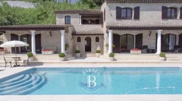 Cagnes-sur-Mer, Villa 4 Chambres -  215 m² à vendre