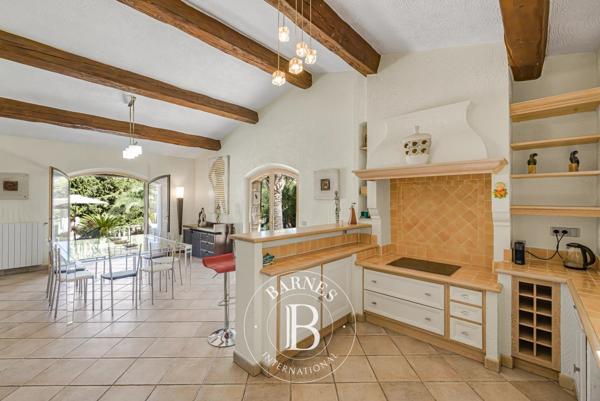 Cagnes-sur-Mer, Villa 4 Chambres -  215 m² à vendre