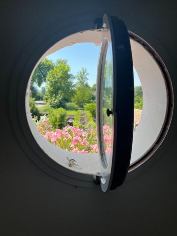 Drôme, Loriol-sur-Drôme : Deux habitations, une piscine, un potentiel exceptionnel