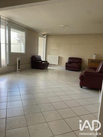 Appartement à vendre 4 pièces 85 m² Vaux-le-Pénil