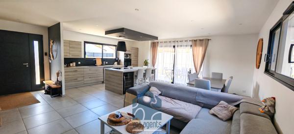 Maison 5 pièce(s) 3 chambre(s) 101 m²