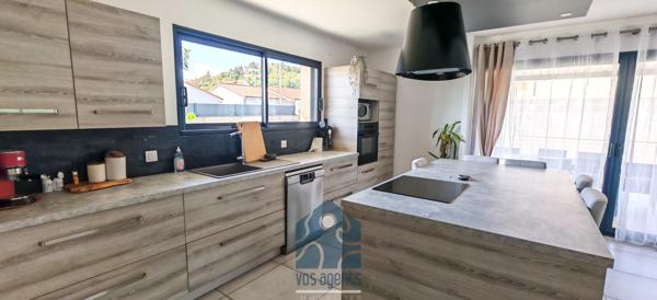 Maison 5 pièce(s) 3 chambre(s) 101 m²